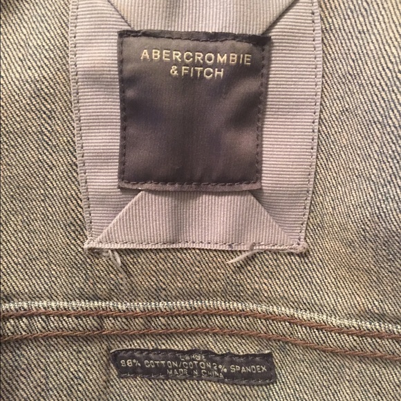 ABERCROMBIE & FITCH Jean Jacket - Picture 3 of 3