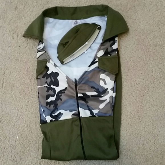 Halloween outfit - Picture 2 of 2