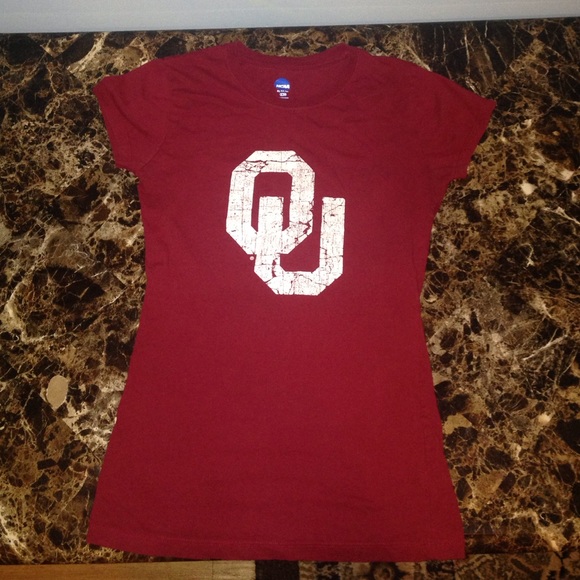 NCAA OU Sooners t shirt