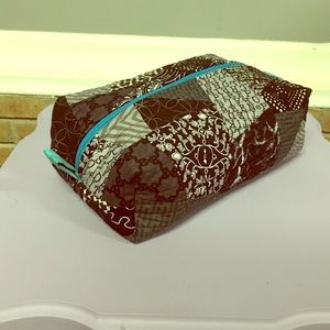 Makeup & Toiletry Bag