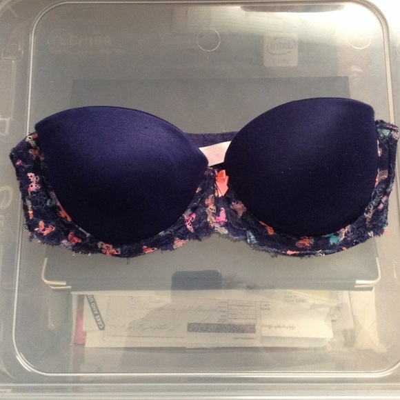 Victoria secret pink strapless bra.