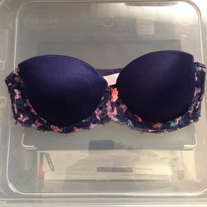 Victoria secret pink strapless bra.