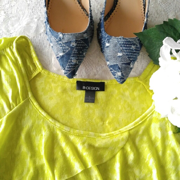 b-design ruffly top - Picture 2 of 4