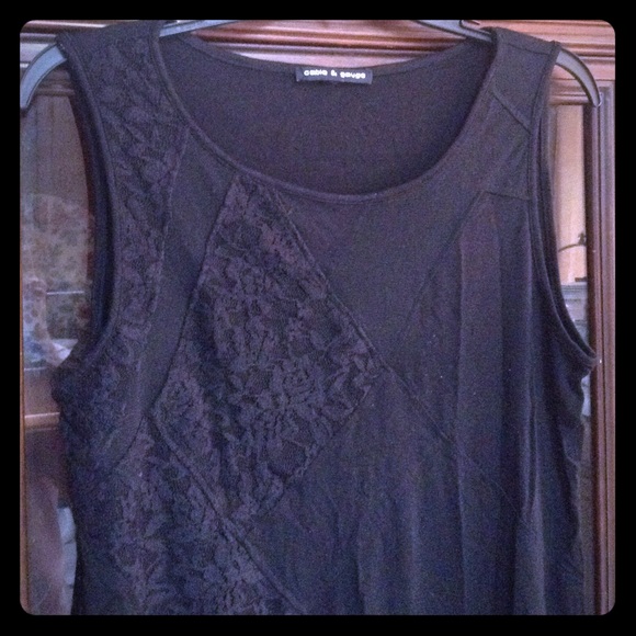 Asymmetrical tunic w lace sections