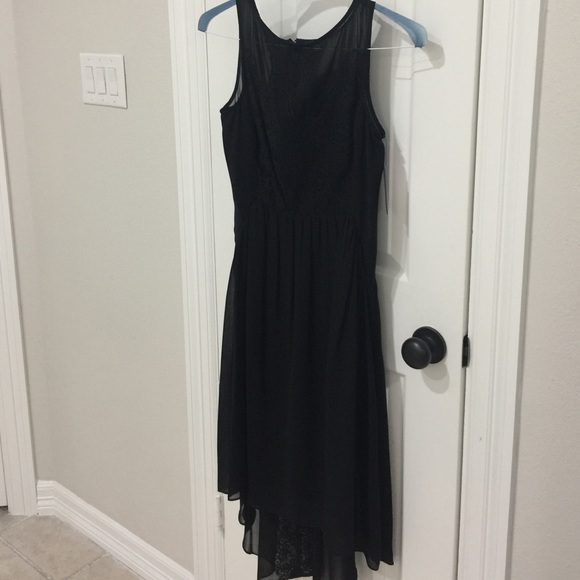 Vince Camuto black high low dress