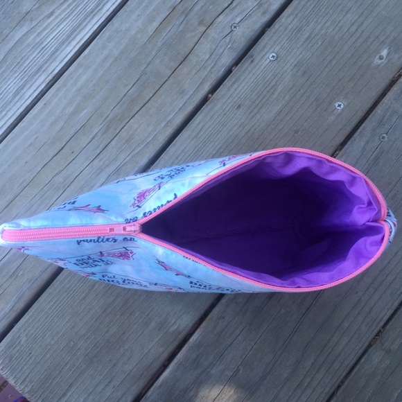 Sassy Makeup Bag - Picture 2 of 2