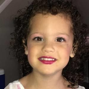 Meet your Posher, Becky