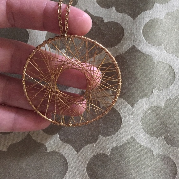 💥SALE💥Gold wire necklace - Picture 3 of 3