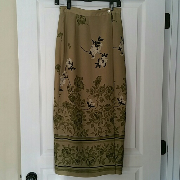 Flower print skirt