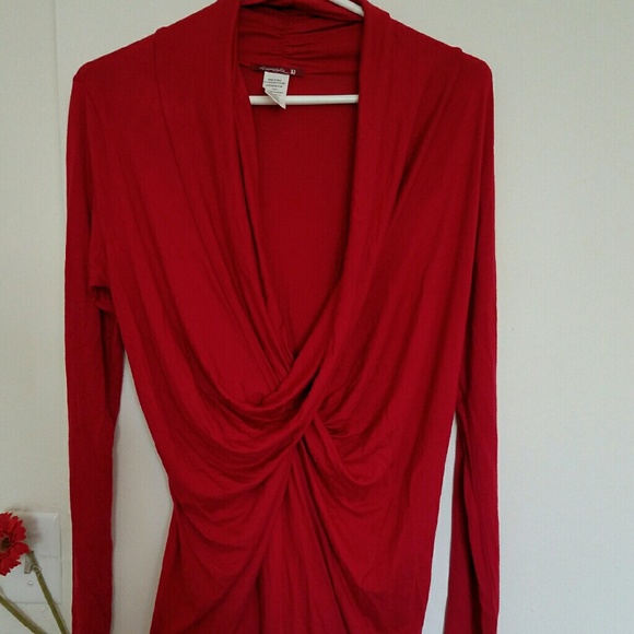 Red low neck twisted blouse