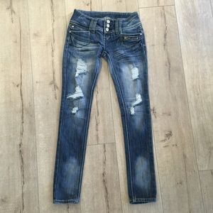 🌸SALE🌸 Almost Famous size 1 Skinny Jeans