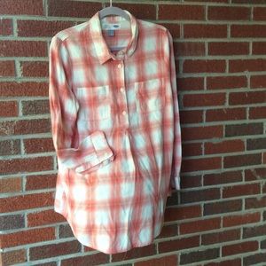 Old Navy Maternity Flannel plaid top Size L