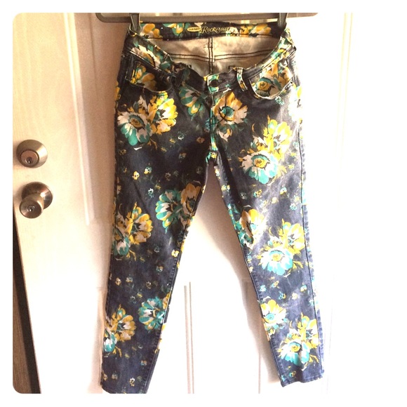 Floral print Old Navy Rockstar jeans
