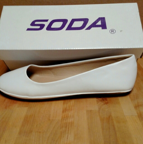 cute white flat shoes