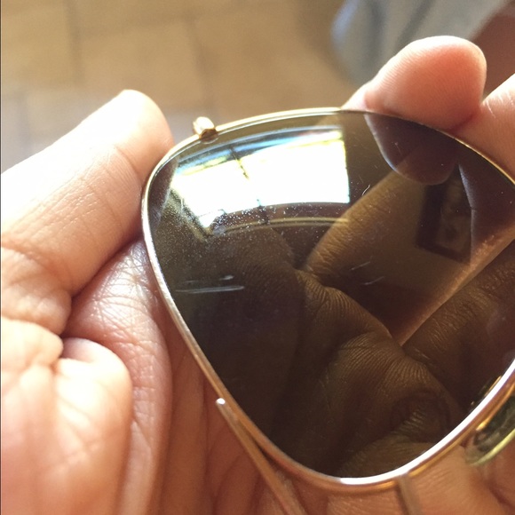 Glasses - Picture 2 of 2