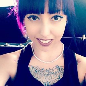 Meet your Posher, Carly