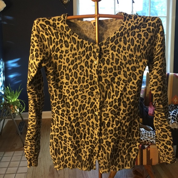 Gap brand grey leopard print cardigan