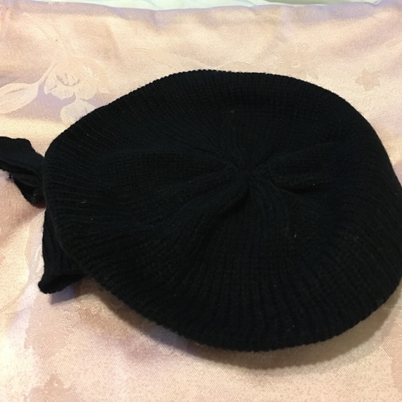 Women's hat - Picture 2 of 4