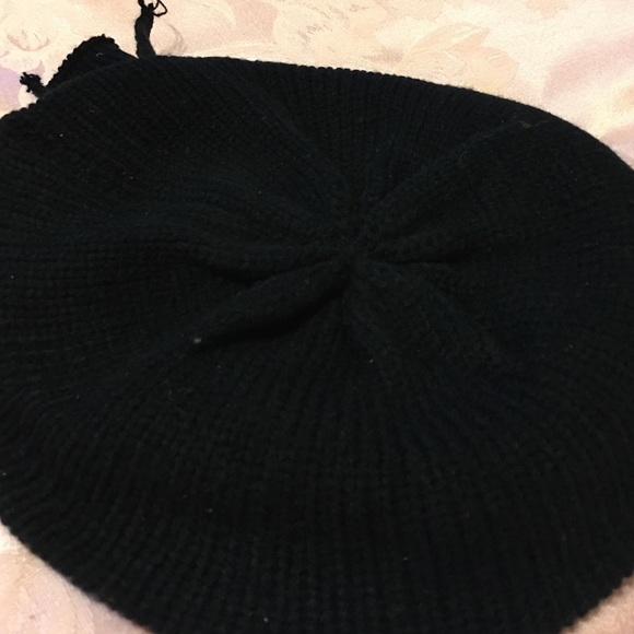 Women's hat - Picture 4 of 4