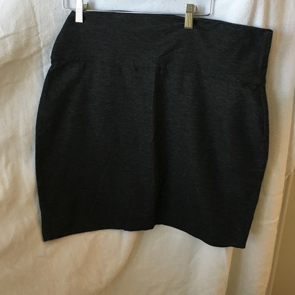 Eileen Fisher Pencil mini skirt - L