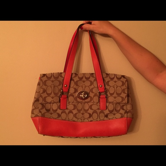 Coach purse with coral