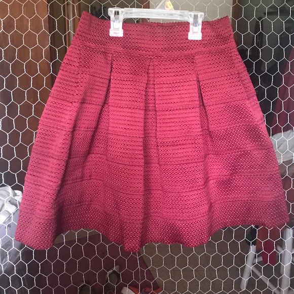 Macy's Structured bandaged bodycon skirt - Picture 3 of 3