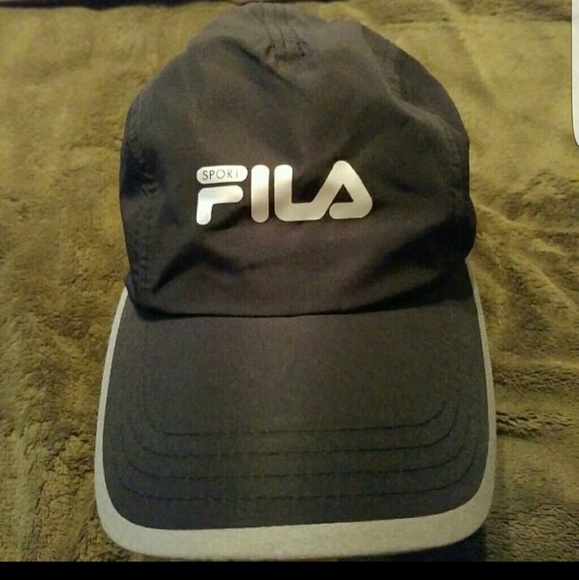 Flia hat