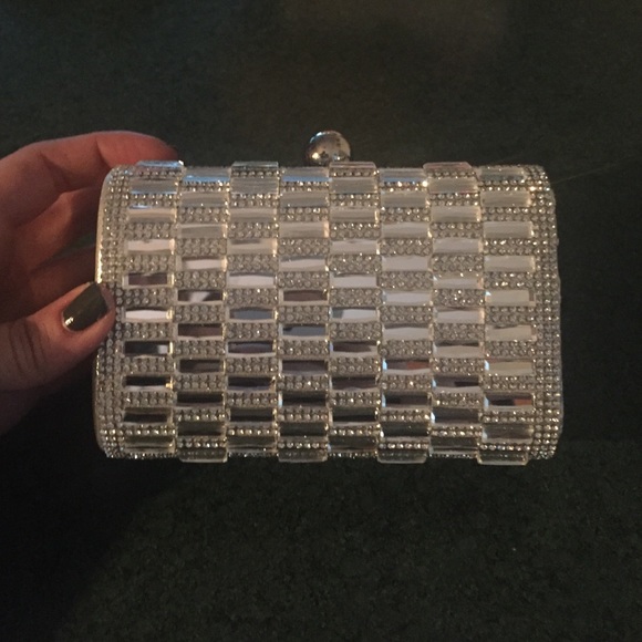 Silver clutch