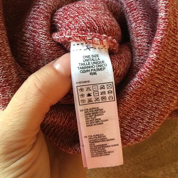 Knit hat - Picture 2 of 2