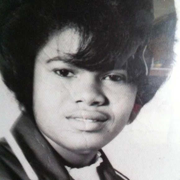 Meet your Posher, Gloria - Picture 1 of 1