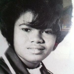 Meet your Posher, Gloria