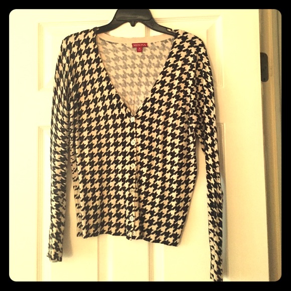 Comfy Cute Cardigan 😄 MEDIUM