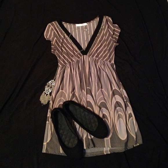 Charlotte Russe Dresses & Skirts - Blue, Black & Grey V-Neck Casual Mini Dress
