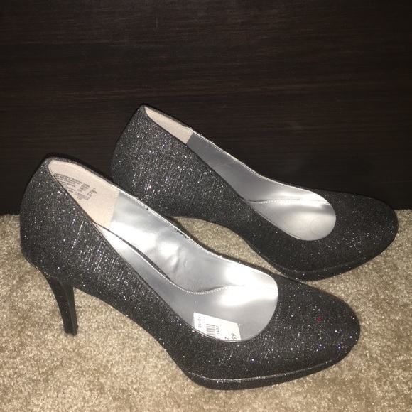 Glittery black high heels - Picture 1 of 2