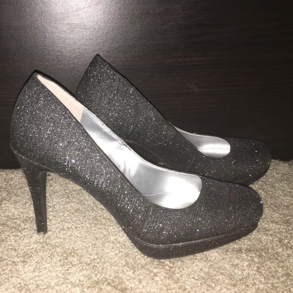 Glittery black high heels - Picture 2 of 2