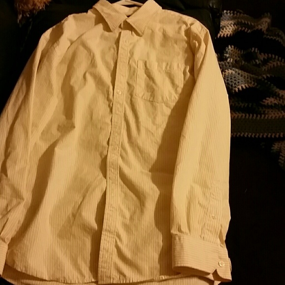MEN'S VERY STYLISH BUTTON UP, WORN 1 TIME DOLLS! - Picture 2 of 4