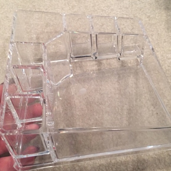 Totally Living Crystal Clear Cosmetics Organizer