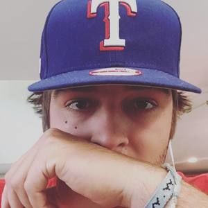 Meet your Posher, Davinn