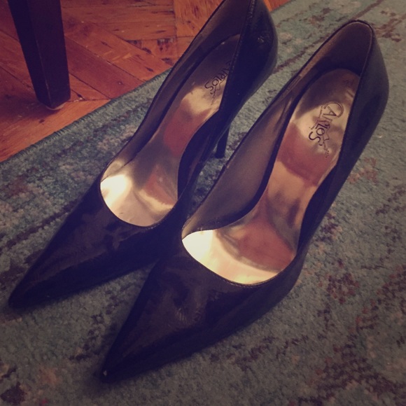 Carlos Santana black patent stilettos size 8.5