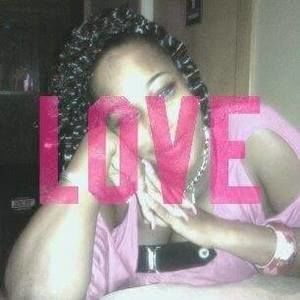 Meet your Posher, Gloria