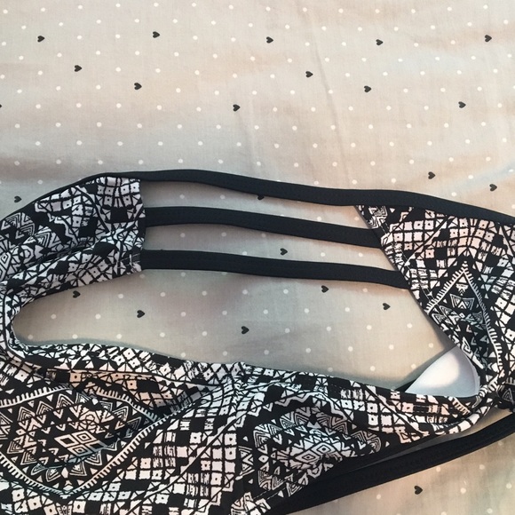 LA Hearts Strappy Aztec Bikini Bottoms - Picture 3 of 3