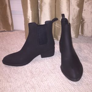 JEFFREY CAMPBELL MATTE BLACK RAIN BOOTIES