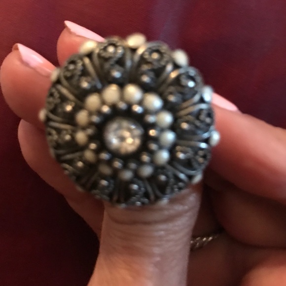 Ring - Picture 4 of 4