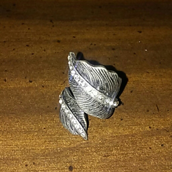 Wrapped Leaf ring - Picture 2 of 2