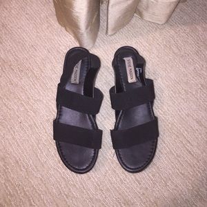steve madden black elastic sandals