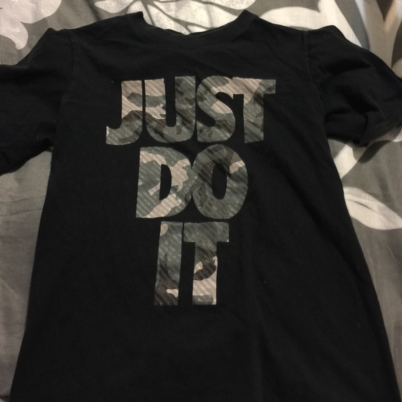 Boys short sleeve Nike T-shirt