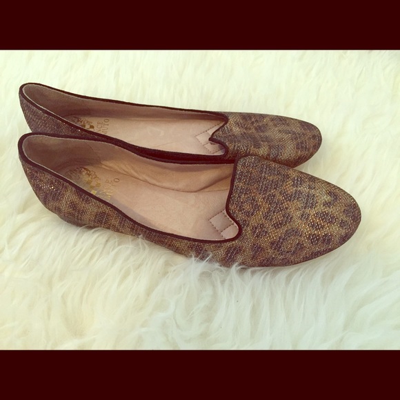 Vince Camuto cheetah print smoking slippers