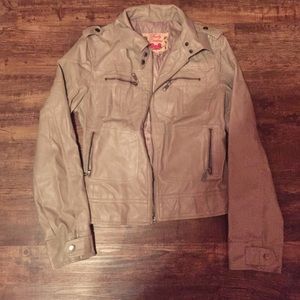 Like new Beige leather jacket!