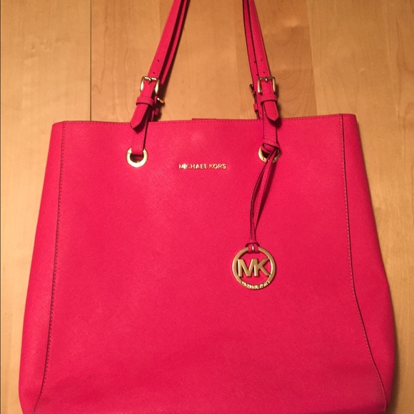 Pink MK bag reserved!