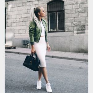 Zara Basic Knee Length Pencil Skirt